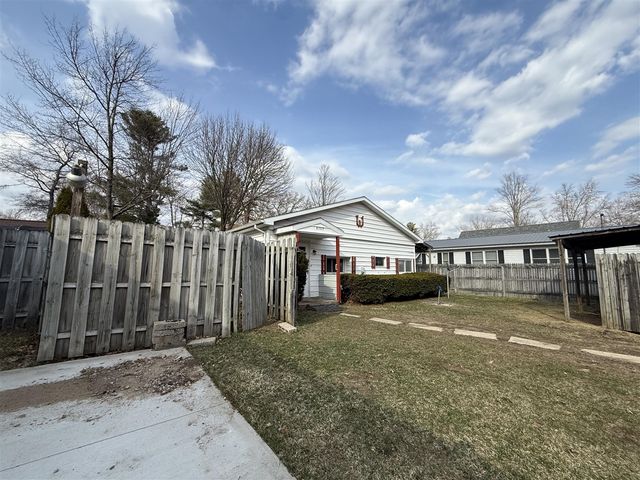 8705 E James Street, White Cloud, MI 49349