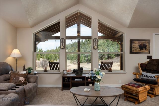 1 Seven Point Road, Livingston, MT 59047