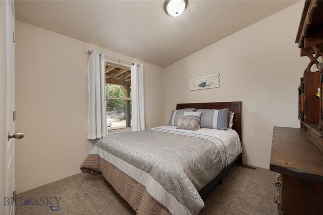 1 Seven Point Road, Livingston, MT 59047