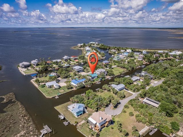 83 Gulf Breeze Drive, Crawfordville, FL 32327