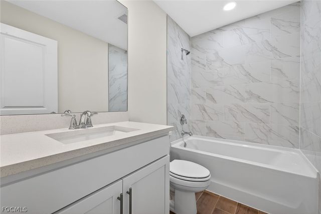 2500 NW 8th PL, Cape Coral, FL 33993