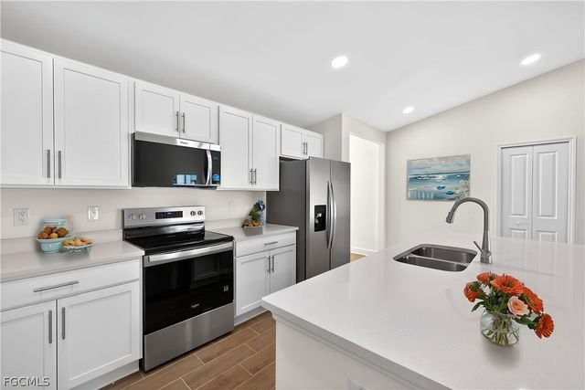 2500 NW 8th PL, Cape Coral, FL 33993