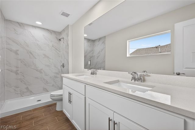 2500 NW 8th PL, Cape Coral, FL 33993