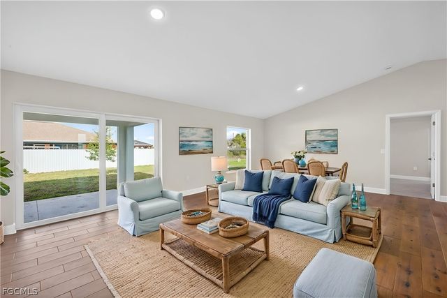 2500 NW 8th PL, Cape Coral, FL 33993