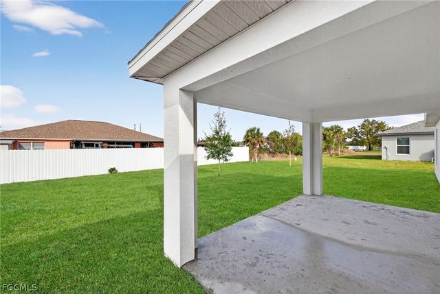 2500 NW 8th PL, Cape Coral, FL 33993