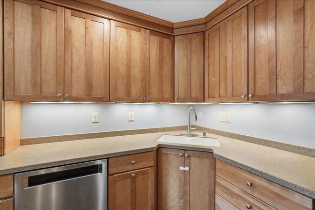 3502 Old Gate Road, Madison, WI 53704