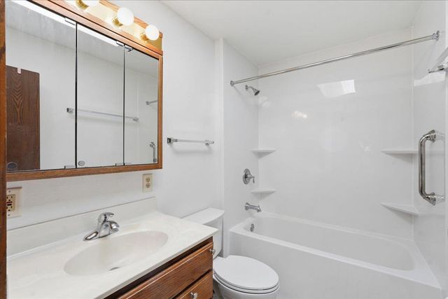 3502 Old Gate Road, Madison, WI 53704