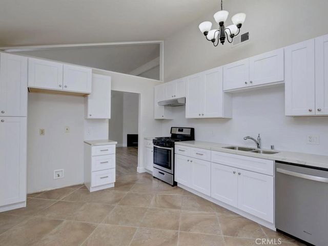 24561 Sadaba, Mission Viejo, CA 92692