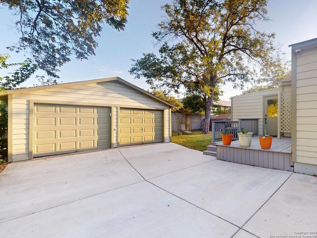 138 New Haven, San Antonio, TX 78209