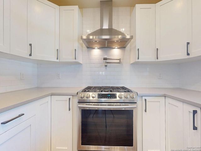 138 New Haven, San Antonio, TX 78209