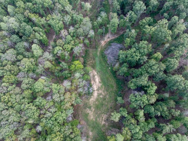 5500 Old Nashville Hwy, Mc Ewen, TN 37101