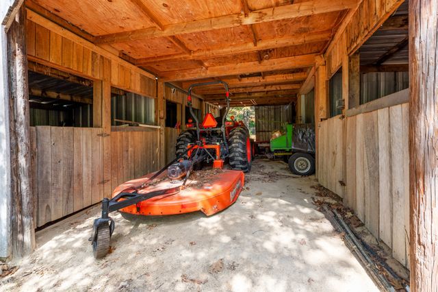 5500 Old Nashville Hwy, Mc Ewen, TN 37101