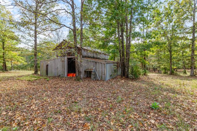 5500 Old Nashville Hwy, Mc Ewen, TN 37101