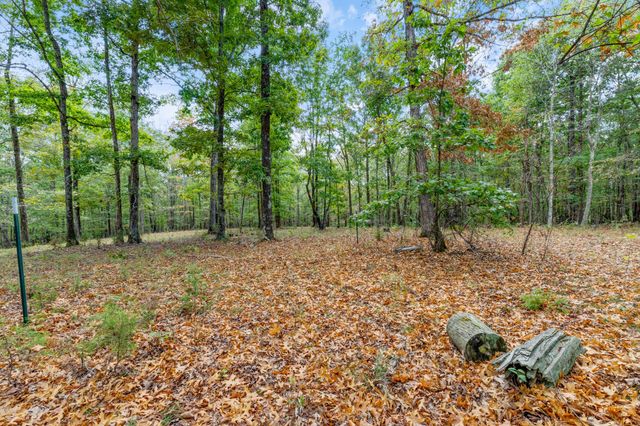 5500 Old Nashville Hwy, Mc Ewen, TN 37101