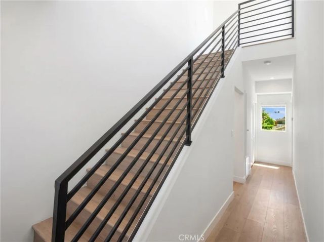 2672 Newell, Los Angeles, CA 90039