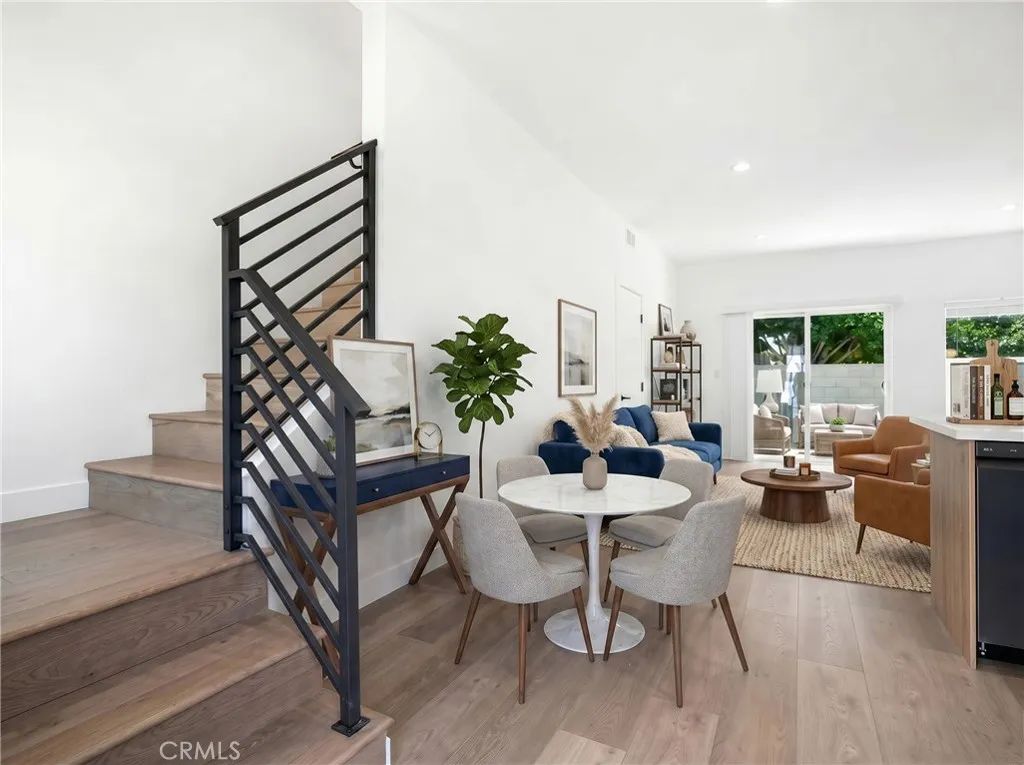 2672 Newell, Los Angeles, CA 90039