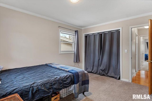 812 ROANOKE Drive, Springfield, IL 62702