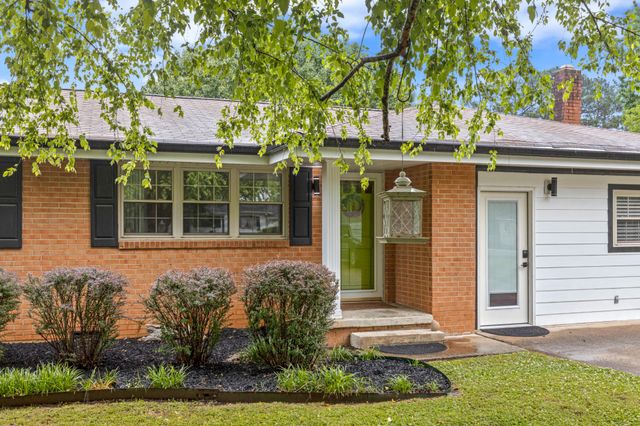 1708 Winifred Drive, Fort Oglethorpe, GA 30742