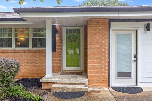 1708 Winifred Drive, Fort Oglethorpe, GA 30742