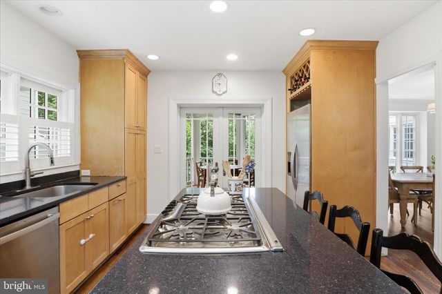 2316 N STAFFORD ST, Arlington, VA 22207