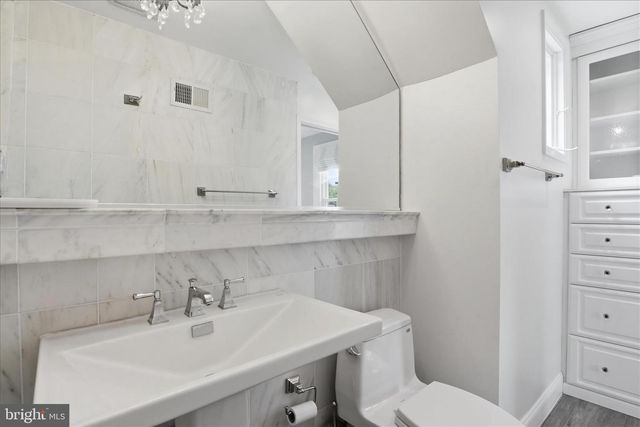2316 N STAFFORD ST, Arlington, VA 22207