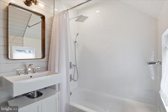 2316 N STAFFORD ST, Arlington, VA 22207