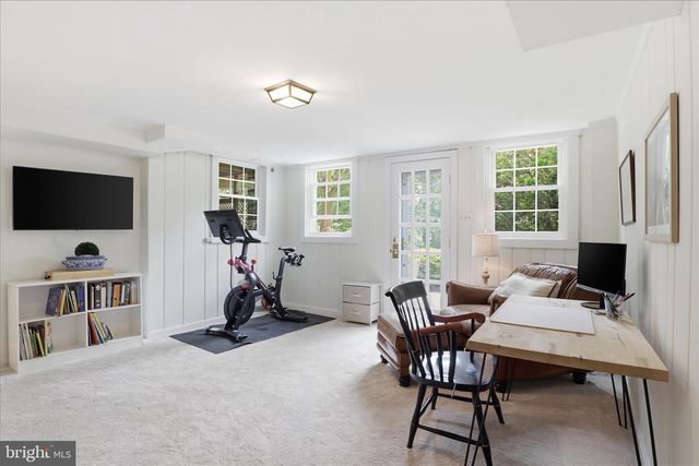2316 N STAFFORD ST, Arlington, VA 22207