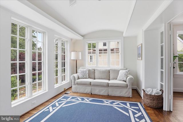 2316 N STAFFORD ST, Arlington, VA 22207