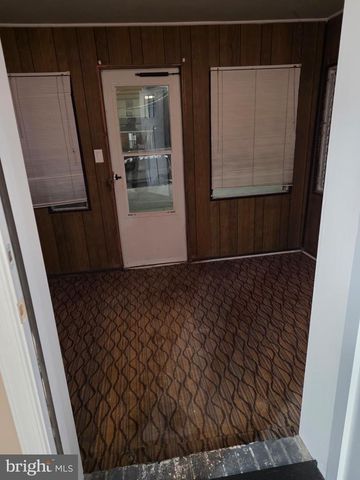 5927 LEEWOOD AVE, Baltimore, MD 21228