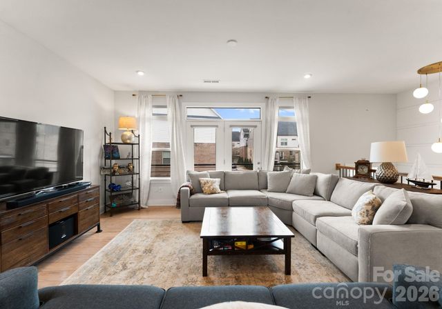 11043 Stetler Street, Charlotte, NC 28204