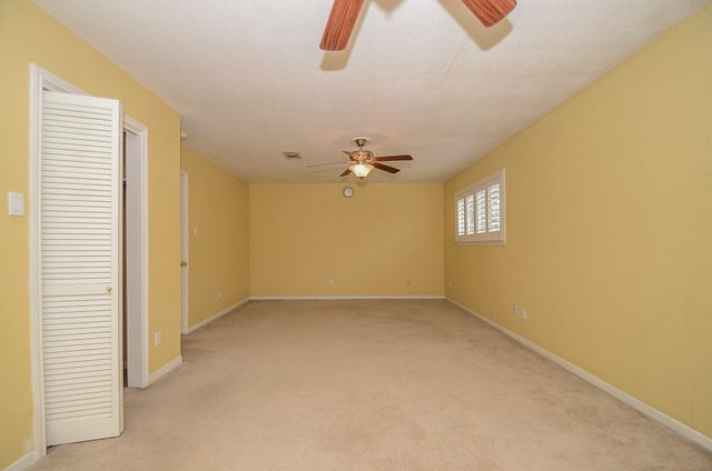 1641 W Sam Houston Parkway S, Houston, TX 77042