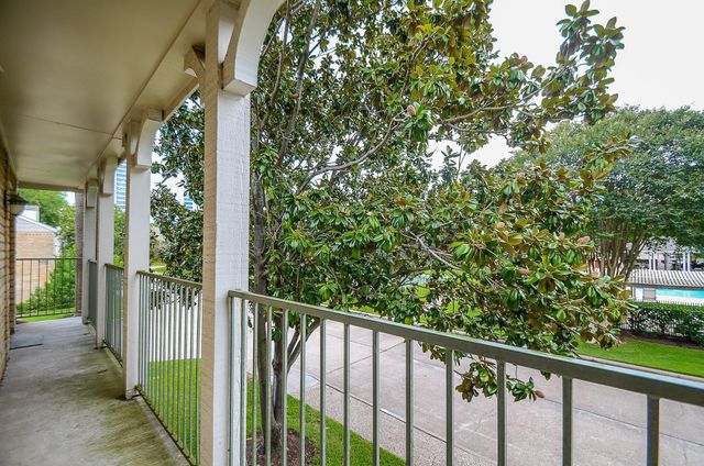 1641 W Sam Houston Parkway S, Houston, TX 77042