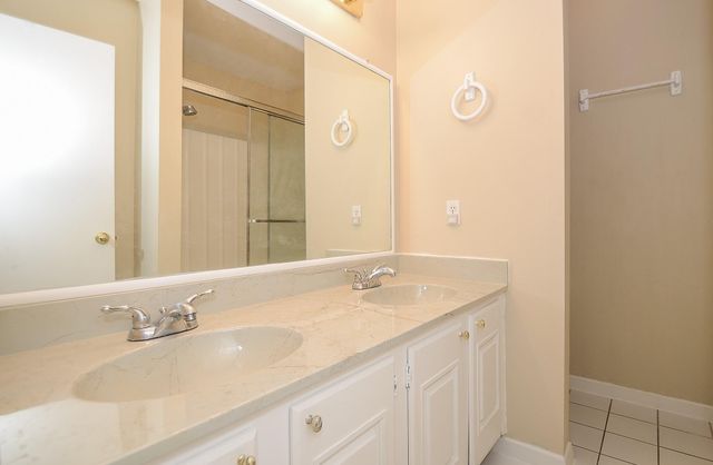 1641 W Sam Houston Parkway S, Houston, TX 77042