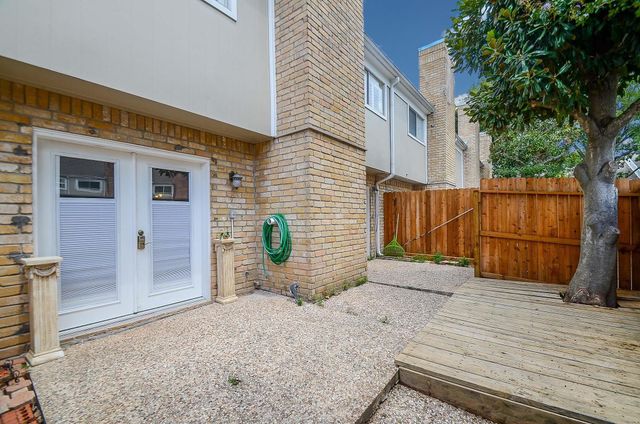 1641 W Sam Houston Parkway S, Houston, TX 77042