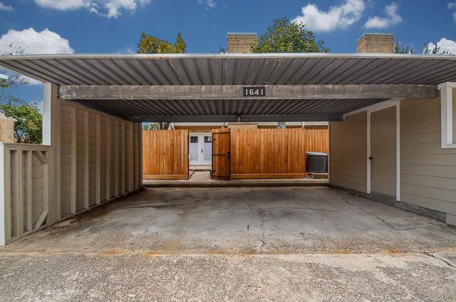 1641 W Sam Houston Parkway S, Houston, TX 77042