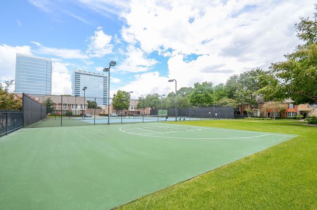 1641 W Sam Houston Parkway S, Houston, TX 77042