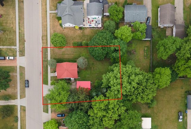 215 N OXFORD STREET, Wautoma, WI 54982