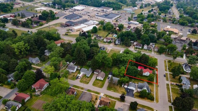 215 N OXFORD STREET, Wautoma, WI 54982