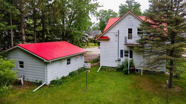 215 N OXFORD STREET, Wautoma, WI 54982