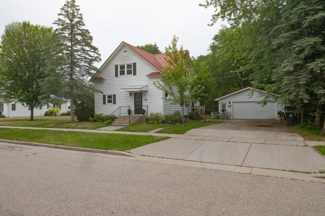 215 N OXFORD STREET, Wautoma, WI 54982
