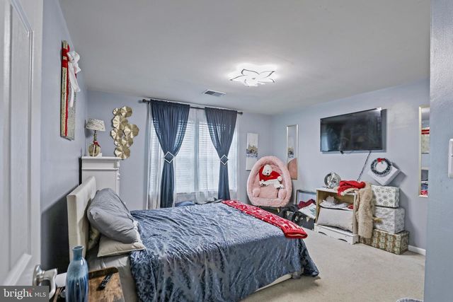 9711 FALKIRK TER, Hagerstown, MD 21740