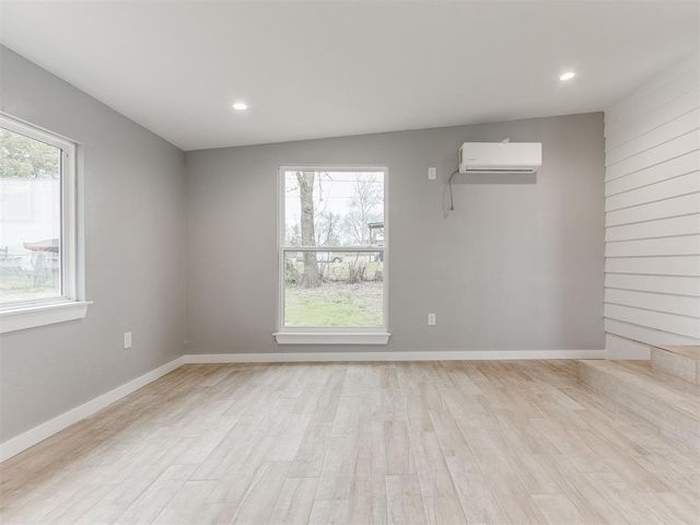 417 E Beech Street, Tecumseh, OK 74873