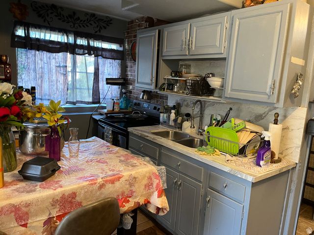 6469 W JEFFS CIR, West Valley City, UT 84128