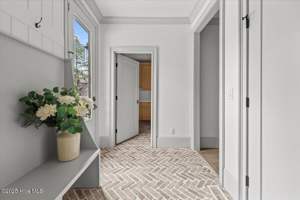 Image 24 of property listing at 315 Sloan Lane, Pinehurst, NC 28374