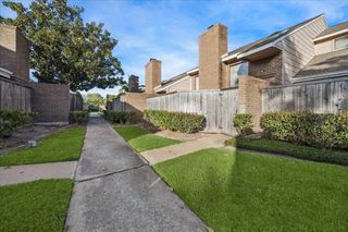 13832 Hollowgreen Drive 102, Houston, TX 77082