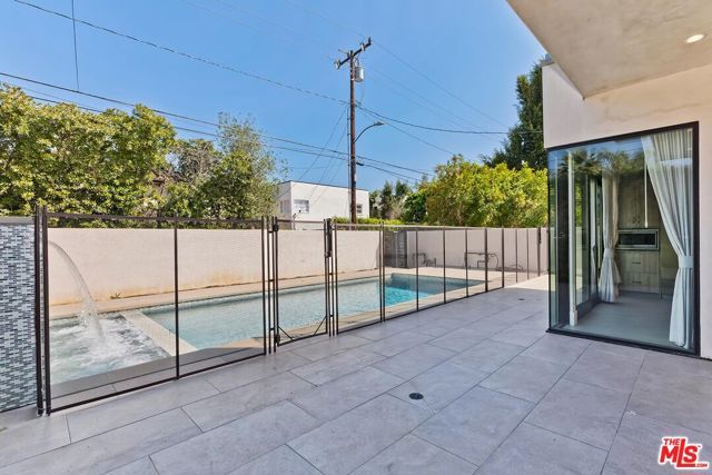 312 S Palm Drive, Beverly Hills, CA 90212