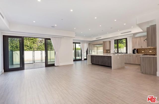 312 S Palm Drive, Beverly Hills, CA 90212