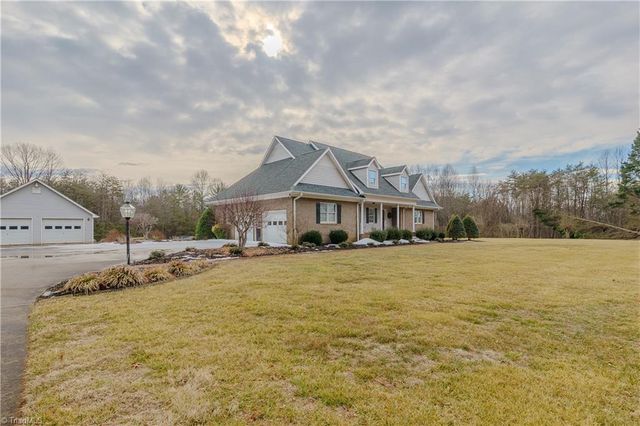 1783 Turner Mountain Road, Mount Airy, NC 27030