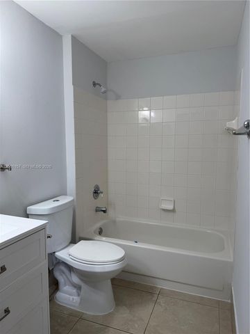 14827 Balgowan Rd 101-8, Miami Lakes, FL 33016