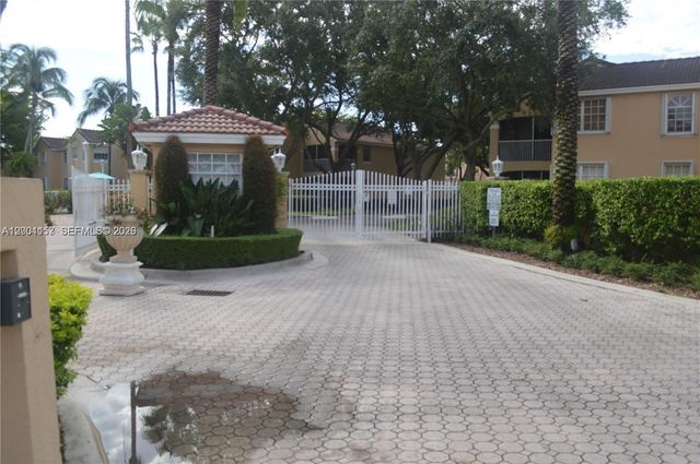 14827 Balgowan Rd 101-8, Miami Lakes, FL 33016